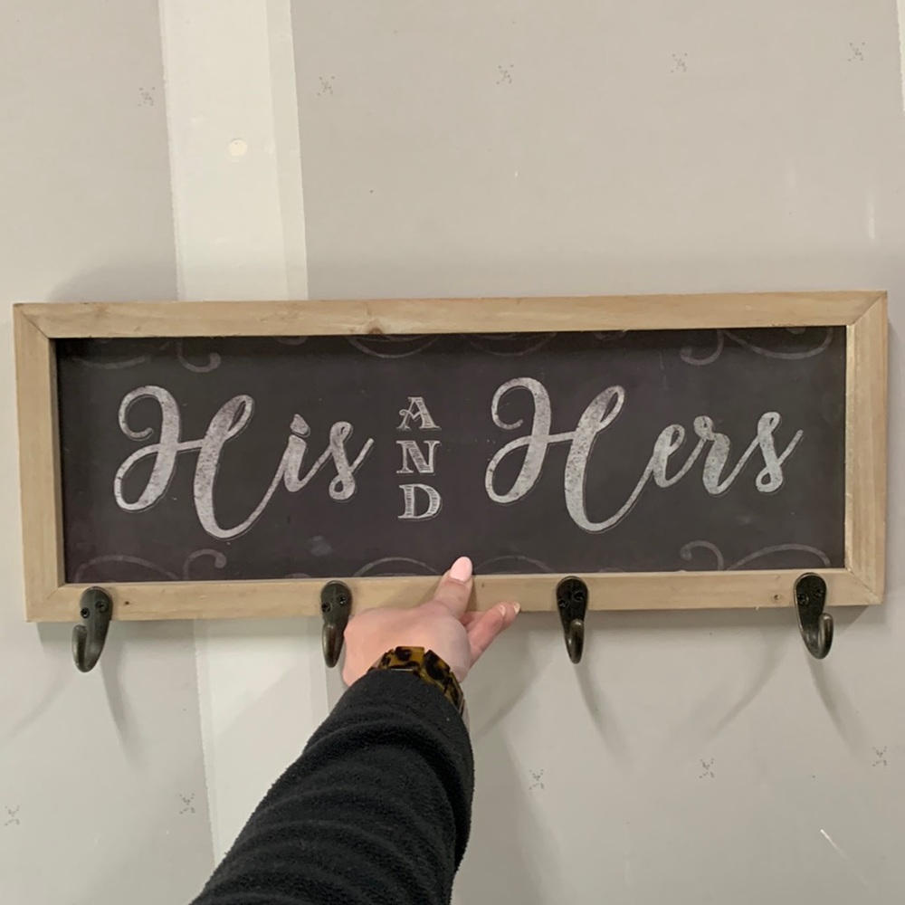 His & Hers Hook Sign